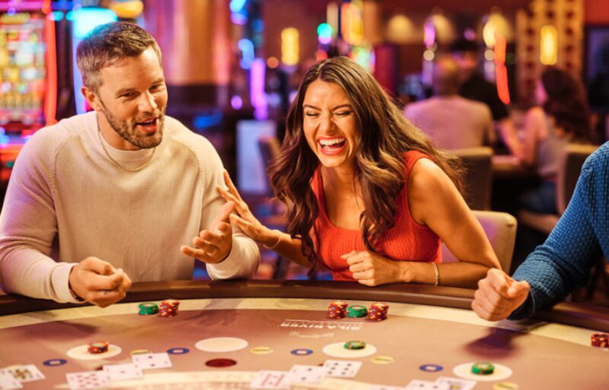 Gaming-Tables-Couple-med